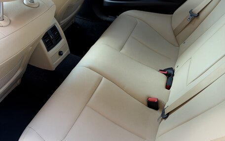 BMW 3 серия, 2018 год, 2 700 000 рублей, 28 фотография