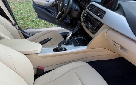 BMW 3 серия, 2018 год, 2 700 000 рублей, 30 фотография