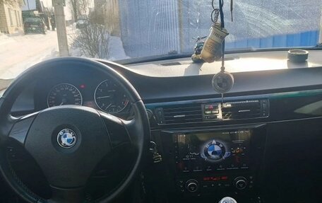 BMW 3 серия, 2007 год, 690 000 рублей, 2 фотография
