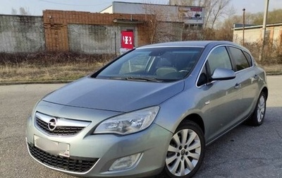 Opel Astra J, 2010 год, 530 000 рублей, 1 фотография
