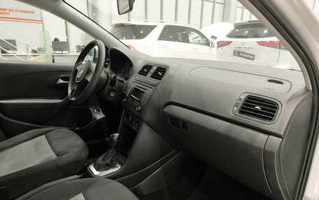 Volkswagen Polo VI (EU Market), 2015 год, 950 000 рублей, 13 фотография