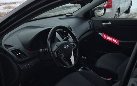 Hyundai Solaris II рестайлинг, 2014 год, 980 000 рублей, 10 фотография