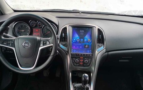 Opel Astra J, 2010 год, 530 000 рублей, 9 фотография