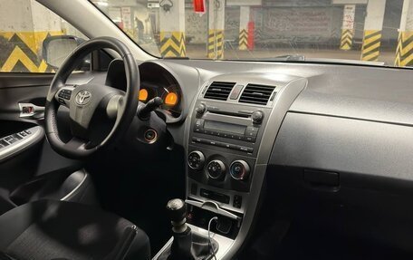 Toyota Corolla, 2011 год, 930 000 рублей, 7 фотография