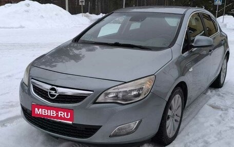 Opel Astra J, 2010 год, 530 000 рублей, 8 фотография
