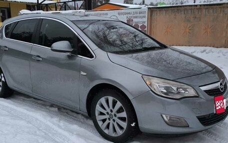 Opel Astra J, 2010 год, 530 000 рублей, 4 фотография