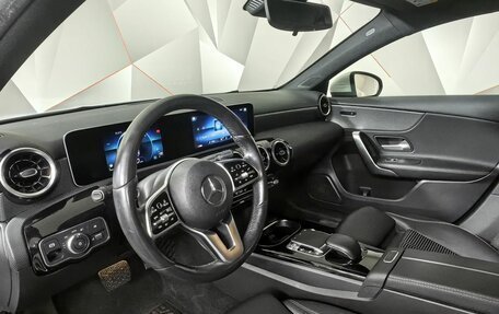Mercedes-Benz A-Класс, 2019 год, 2 247 000 рублей, 17 фотография
