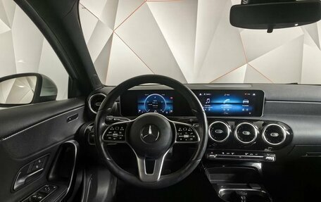 Mercedes-Benz A-Класс, 2019 год, 2 247 000 рублей, 18 фотография