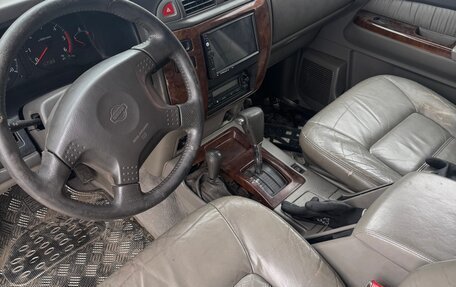 Nissan Patrol, 2001 год, 690 000 рублей, 9 фотография