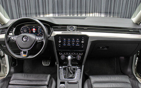 Volkswagen Passat B8 рестайлинг, 2019 год, 2 349 000 рублей, 14 фотография