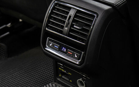 Volkswagen Passat B8 рестайлинг, 2019 год, 2 349 000 рублей, 21 фотография