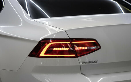 Volkswagen Passat B8 рестайлинг, 2019 год, 2 349 000 рублей, 23 фотография