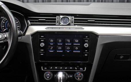 Volkswagen Passat B8 рестайлинг, 2019 год, 2 349 000 рублей, 15 фотография