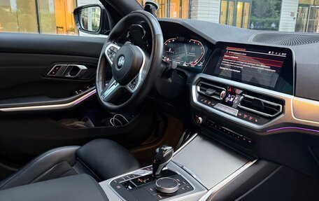 BMW 3 серия, 2019 год, 3 300 000 рублей, 9 фотография