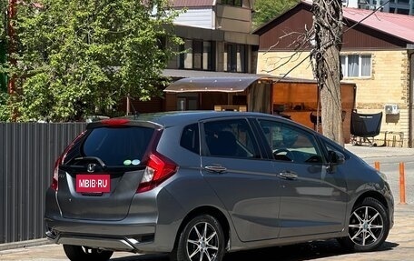 Honda Fit III, 2018 год, 1 150 000 рублей, 5 фотография