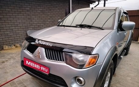 Mitsubishi L200 IV рестайлинг, 2007 год, 1 390 000 рублей, 5 фотография