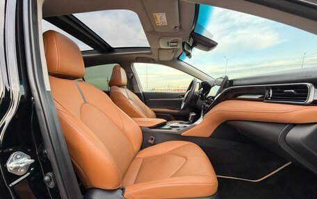 Toyota Camry, 2022 год, 3 997 000 рублей, 24 фотография