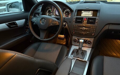 Mercedes-Benz C-Класс, 2008 год, 1 400 000 рублей, 20 фотография