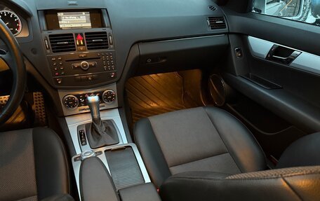 Mercedes-Benz C-Класс, 2008 год, 1 400 000 рублей, 21 фотография