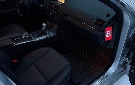 Mercedes-Benz C-Класс, 2008 год, 1 400 000 рублей, 26 фотография