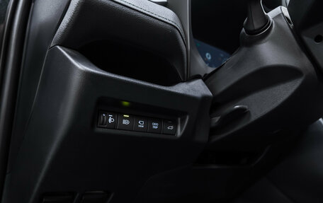 Toyota RAV4, 2025 год, 4 455 000 рублей, 24 фотография