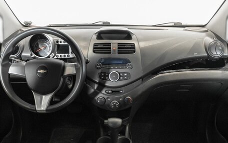 Chevrolet Spark III, 2011 год, 567 000 рублей, 6 фотография