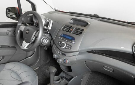 Chevrolet Spark III, 2011 год, 567 000 рублей, 7 фотография