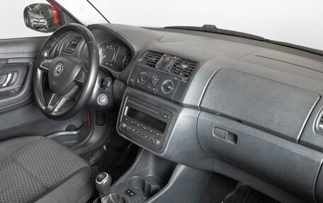 Skoda Fabia II, 2014 год, 425 000 рублей, 7 фотография