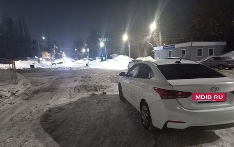 Hyundai Solaris II рестайлинг, 2017 год, 740 000 рублей, 4 фотография