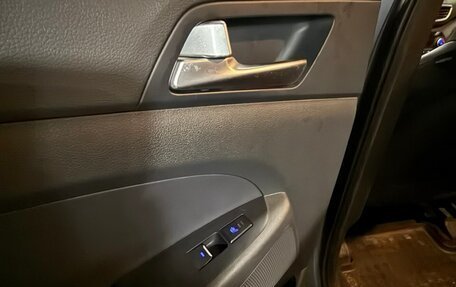 Hyundai Tucson III, 2018 год, 1 950 000 рублей, 12 фотография