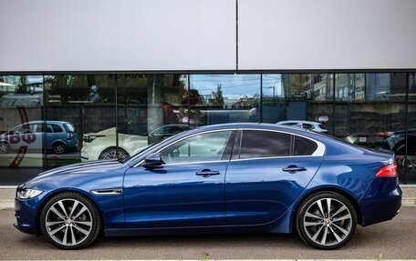 Jaguar XE I рестайлинг, 2015 год, 1 700 000 рублей, 8 фотография