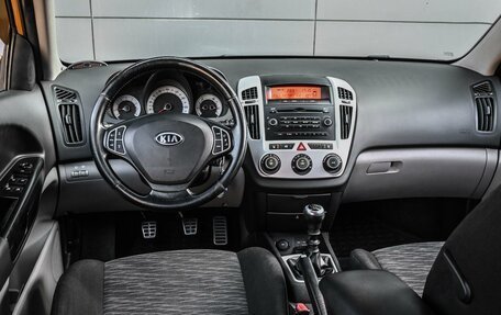 KIA cee'd I рестайлинг, 2009 год, 699 000 рублей, 12 фотография