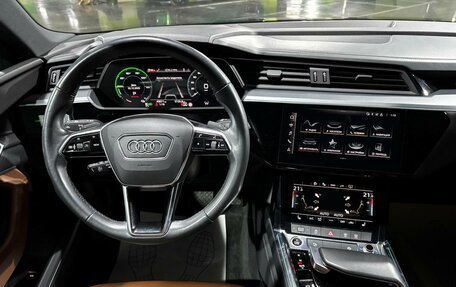 Audi e-tron I, 2021 год, 5 850 000 рублей, 6 фотография