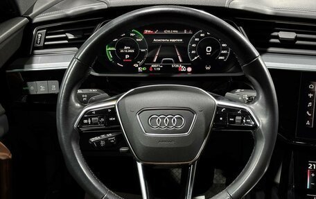 Audi e-tron I, 2021 год, 5 850 000 рублей, 8 фотография