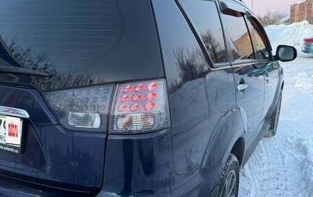 Mitsubishi Outlander III рестайлинг 3, 2010 год, 559 000 рублей, 8 фотография