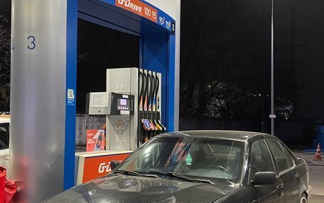 BMW 3 серия, 1993 год, 240 000 рублей, 3 фотография