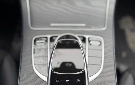 Mercedes-Benz C-Класс, 2018 год, 2 700 000 рублей, 21 фотография