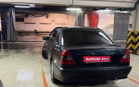 Mercedes-Benz C-Класс, 1993 год, 130 000 рублей, 2 фотография