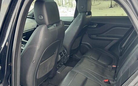 Jaguar F-Pace, 2016 год, 3 400 000 рублей, 11 фотография