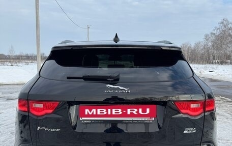 Jaguar F-Pace, 2016 год, 3 400 000 рублей, 7 фотография
