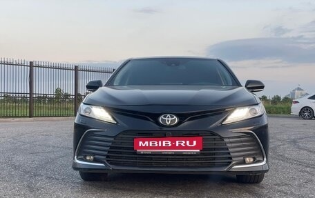 Toyota Camry, 2018 год, 2 395 000 рублей, 4 фотография