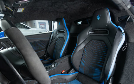 Maserati MC20, 2021 год, 22 990 000 рублей, 13 фотография