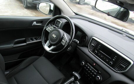 KIA Sportage IV рестайлинг, 2019 год, 2 415 000 рублей, 13 фотография