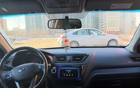 KIA Rio III рестайлинг, 2013 год, 790 000 рублей, 2 фотография