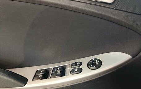 Hyundai Solaris II рестайлинг, 2016 год, 1 069 000 рублей, 12 фотография