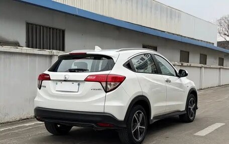 Honda Vezel, 2022 год, 1 580 760 рублей, 5 фотография