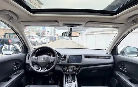 Honda Vezel, 2022 год, 1 580 760 рублей, 13 фотография