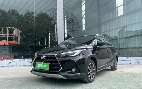 Toyota Yaris XP150 рестайлинг, 2022 год, 1 299 099 рублей, 1 фотография