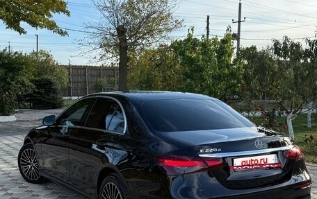 Mercedes-Benz E-Класс, 2021 год, 3 500 000 рублей, 4 фотография