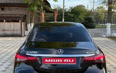 Mercedes-Benz E-Класс, 2021 год, 3 500 000 рублей, 2 фотография